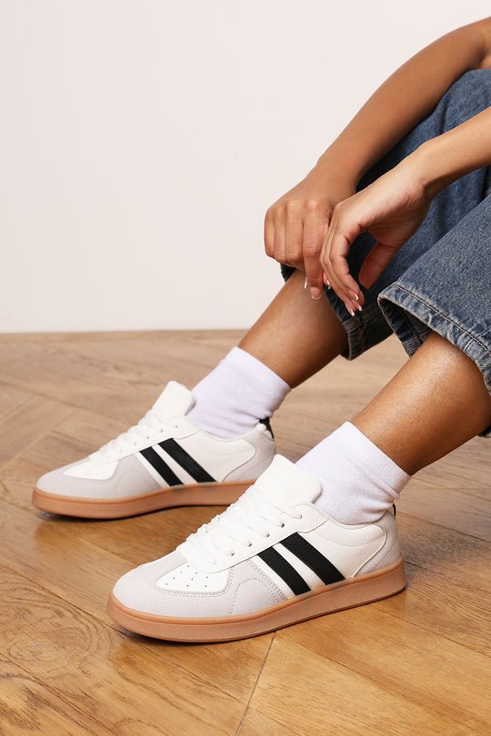 Venice Classic white and grey retro lace up trainer with black stripes